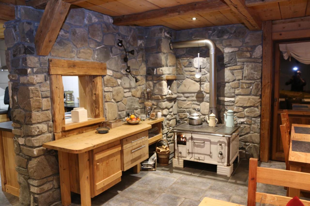 Chez La Fine Bed and Breakfast Les Gets Exteriör bild