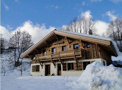 Chez La Fine Bed and Breakfast Les Gets Exteriör bild