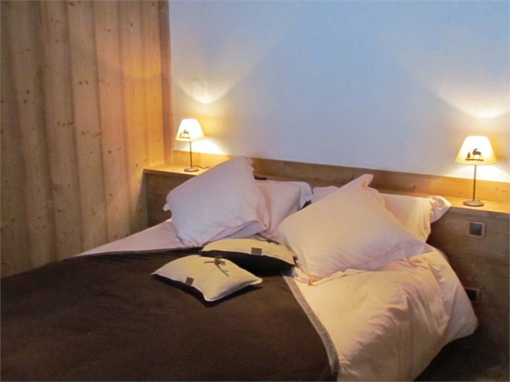 Chez La Fine Bed and Breakfast Les Gets Exteriör bild